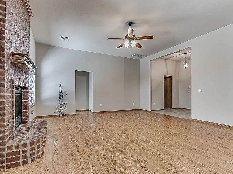 2224 NW 157th Ter — Photo 9