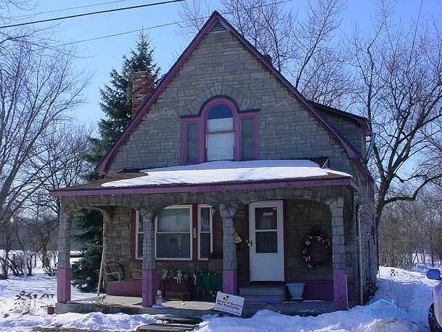 1st image of 529 Mill St
