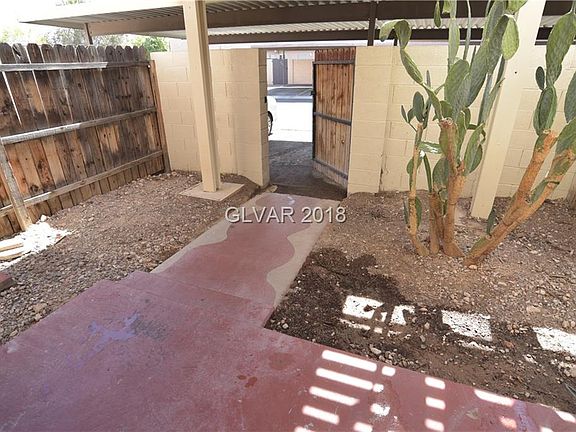 3rd image of 6440 Ironbark Ln