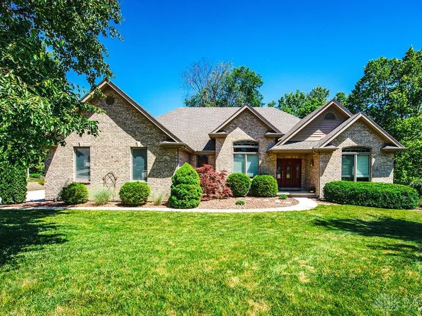 1271 Oakleaf Dr, Dayton, OH 45434