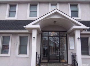 1226 West Broadway, Hewlett, NY 11557