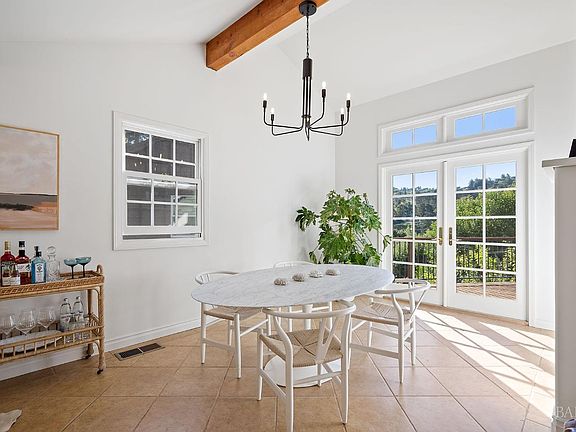 3rd image of 330 Corte Madera Avenue