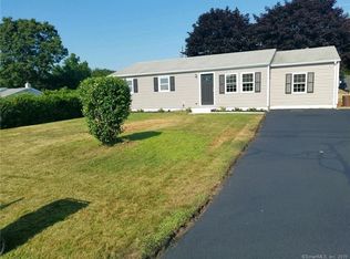 31 Blueberry Hill Rd, Norwich, CT 06360