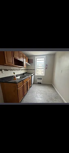 102 Chancellor Ave #B35 Photo 1