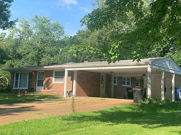 2nd image of 295 Saint Patrick Ln