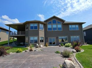 3724 Clairmont Rd, Bismarck, ND 58503