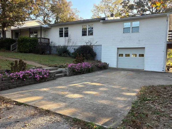 8996 Baker Den Rd, Warm Springs, AR 72478