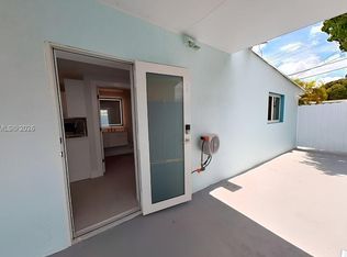 130 W 57th St, Hialeah, FL 33012