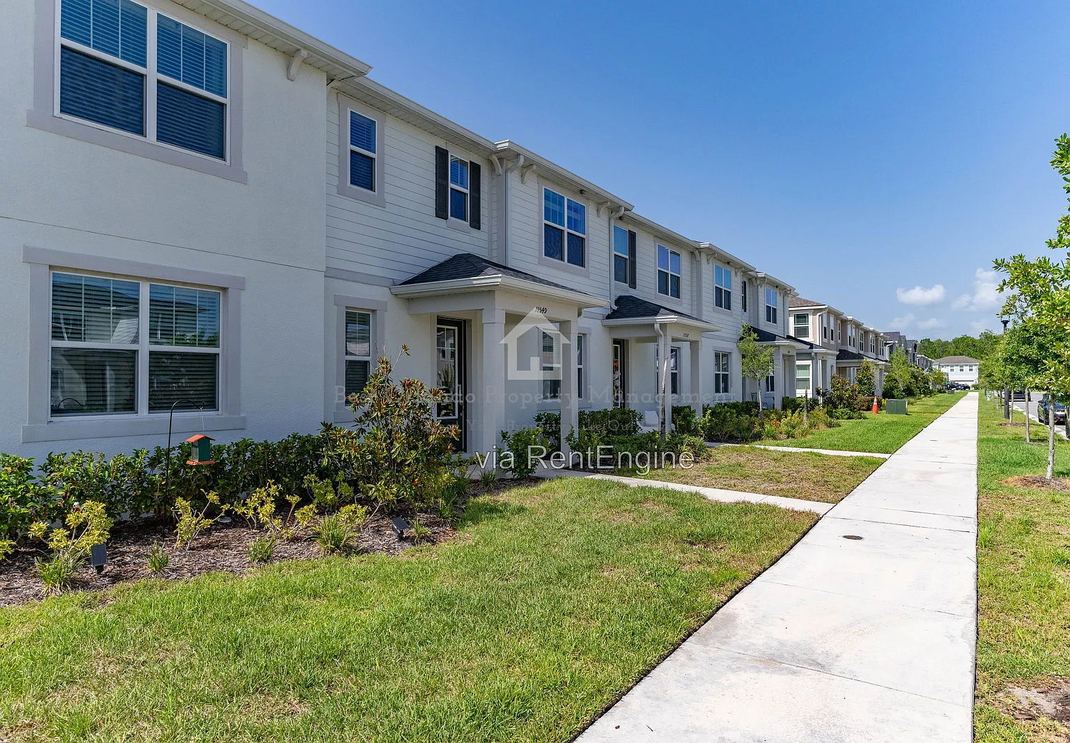 3 bed, 2.5 bath, 1627 sqft, $2,600 — Photo 3