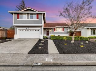 1543 Griffin Way, Rohnert Park, CA 94928