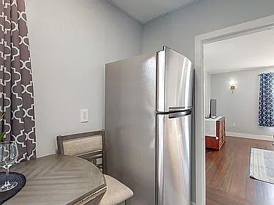 3rd image of 333 Humphrey St #5