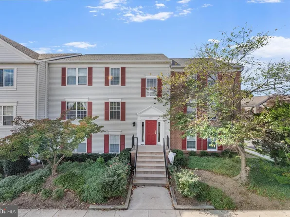 101 Fort Evans Rd SE APT F, Leesburg, VA 20175