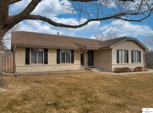 15508 Leavenworth St, Omaha, NE 68154