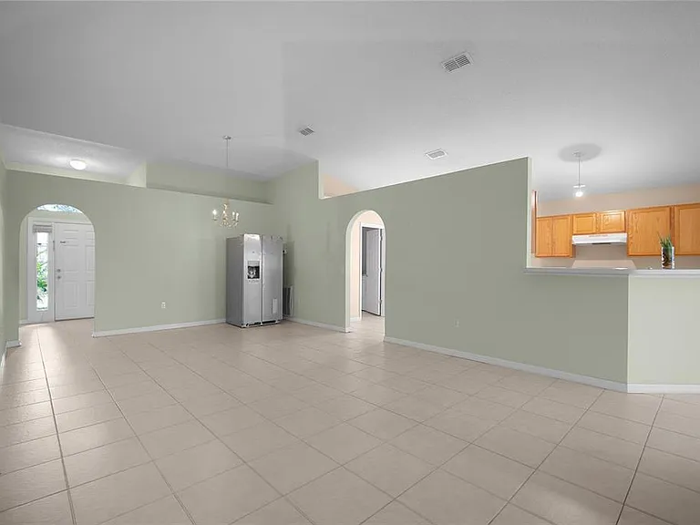 265 Jocelyn Dr — Photo 18