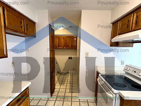 2nd image of 4602 Elkwood Ln