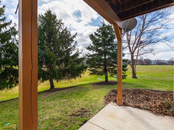 24100 W Walnut Cir #24100, Plainfield, IL 60585