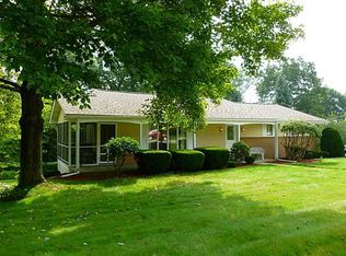 121 Crest Dr, Beaver, PA 15009