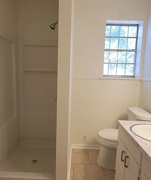 3633 W College St — Photo 17