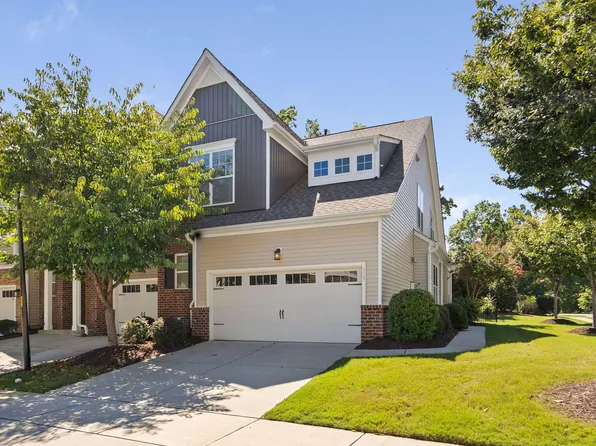 373 Roberts Ridge Dr, Cary, NC 27513