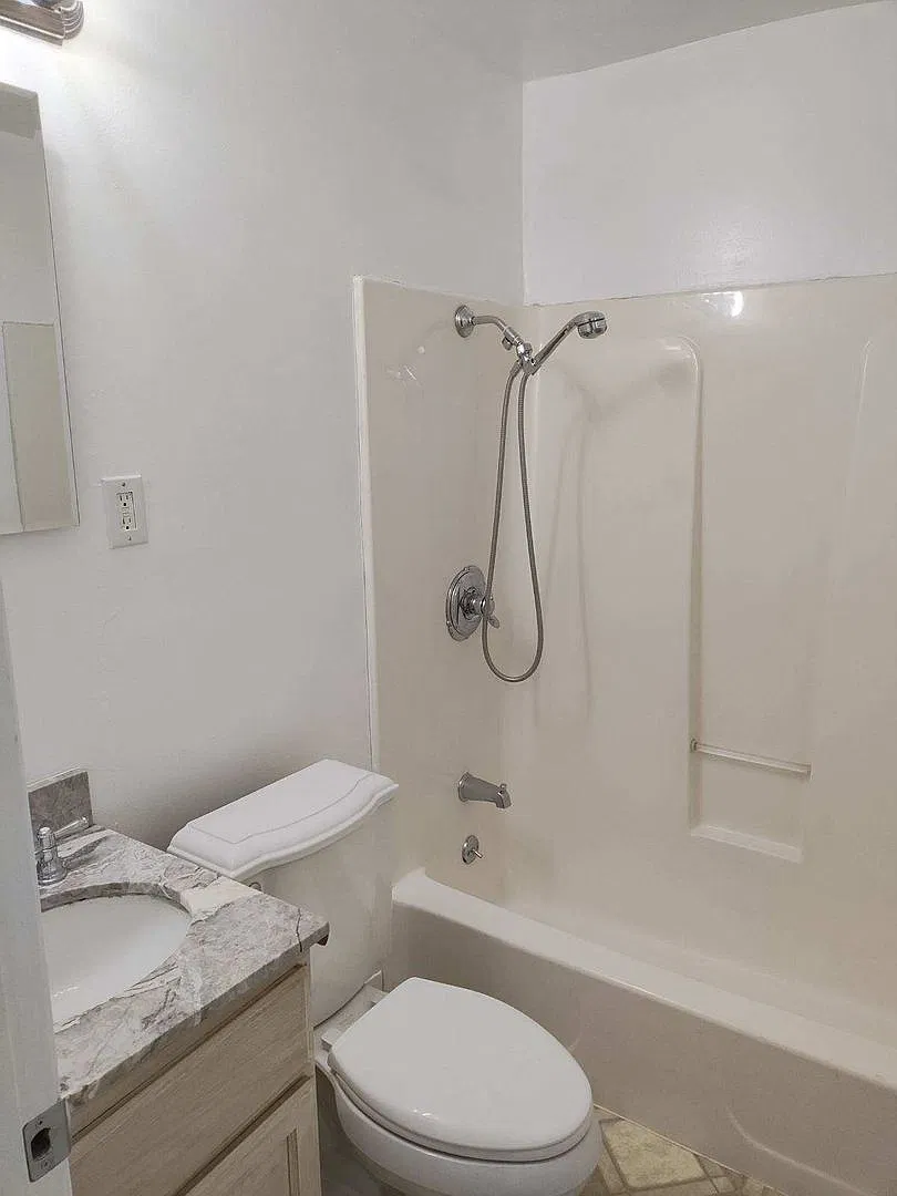 Give us a call ! — Photo 3