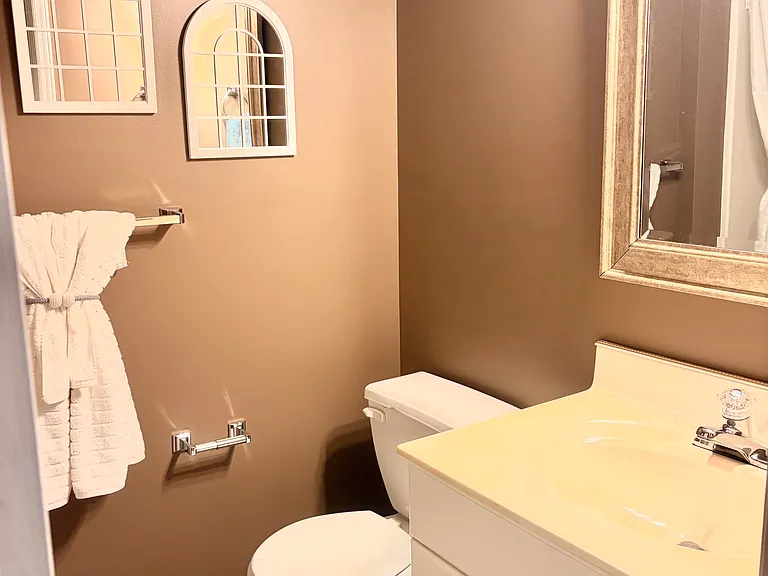 631 Mill Pond Ct — Photo 14