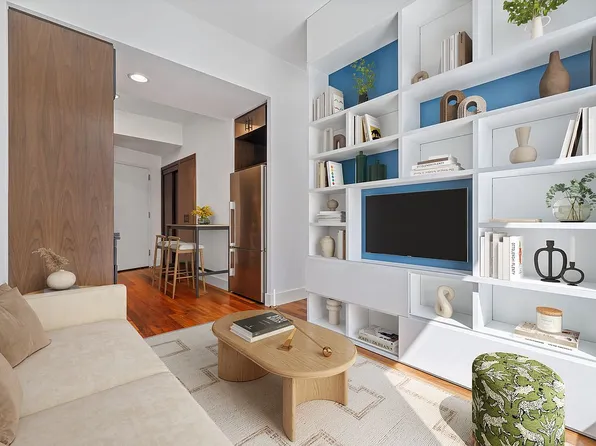 150 Myrtle Ave APT 608, Brooklyn, NY 11201