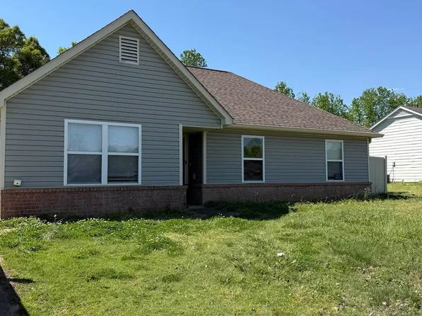 213 W Harmony Dr, Mason, TN 38049