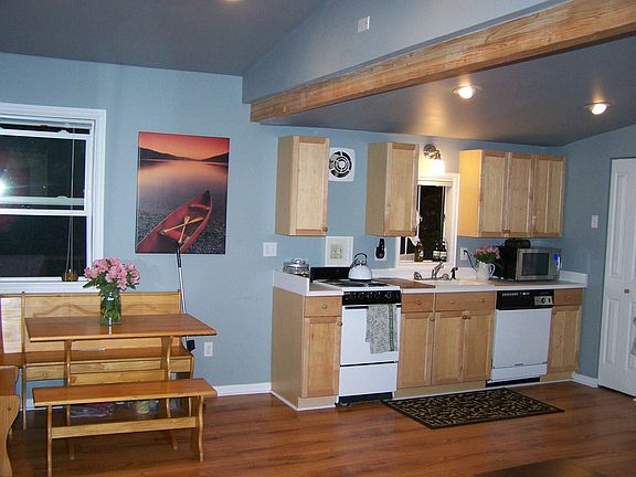 5th image of 13107 Lake Shore Dr NW
