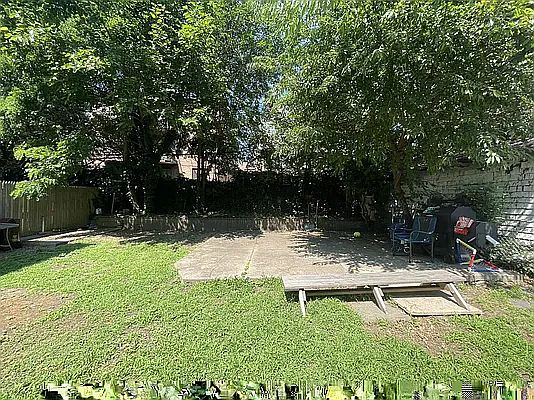 2nd image of 3630 170th St