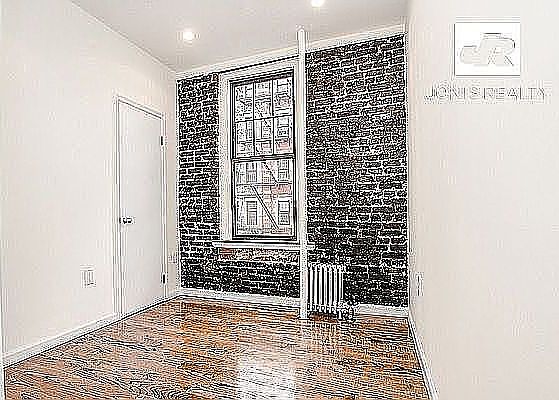 4th image of 141 2nd Ave #15A