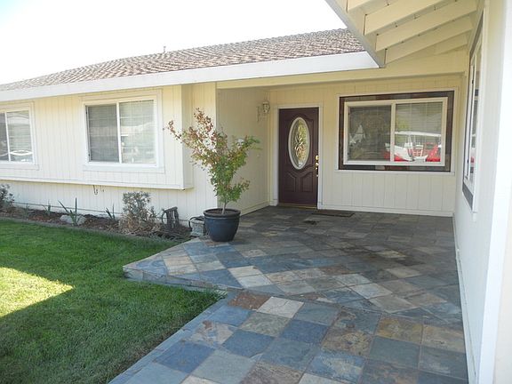 2nd image of 320 James Dr