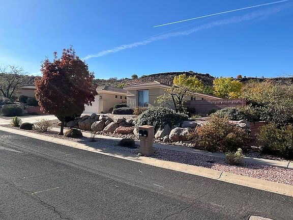 4th image of 1273 N Overland Trails Cir