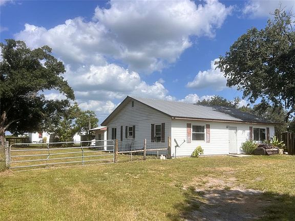 3rd image of 6586 NE MOORE AVENUE