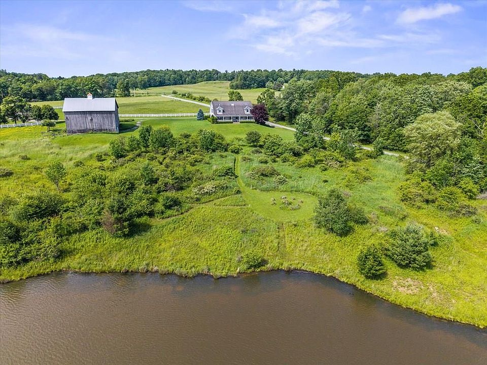 1st image of 221 Ponds View Ln