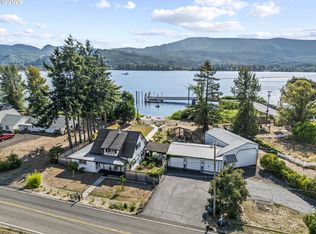 10 E Sunny Sands Rd, Cathlamet, WA 98612