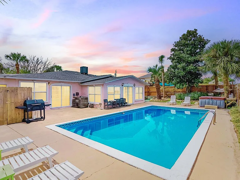 16908 Innocente Ave #A — Photo 28