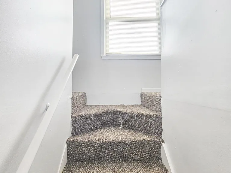 7547 Lamphere — Photo 15