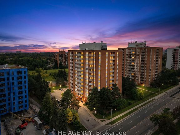 2nd image of 15 Sewells Rd #904