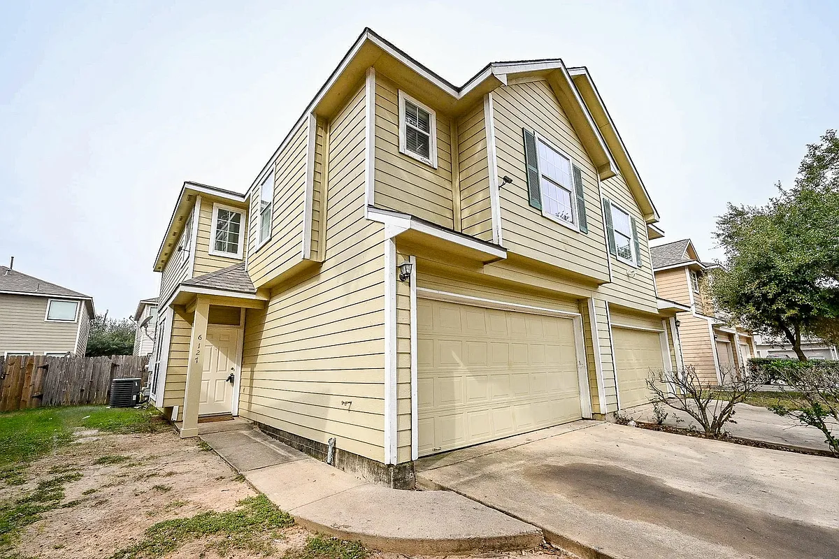 Building Photo - 6127 Yorkglen Manor Ln