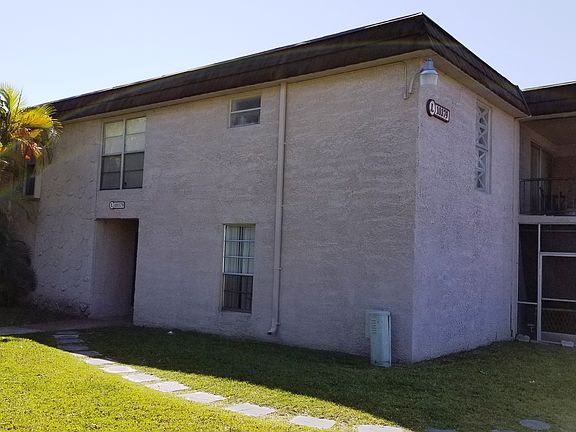 2nd image of 10379 N Kendall Dr APT L6