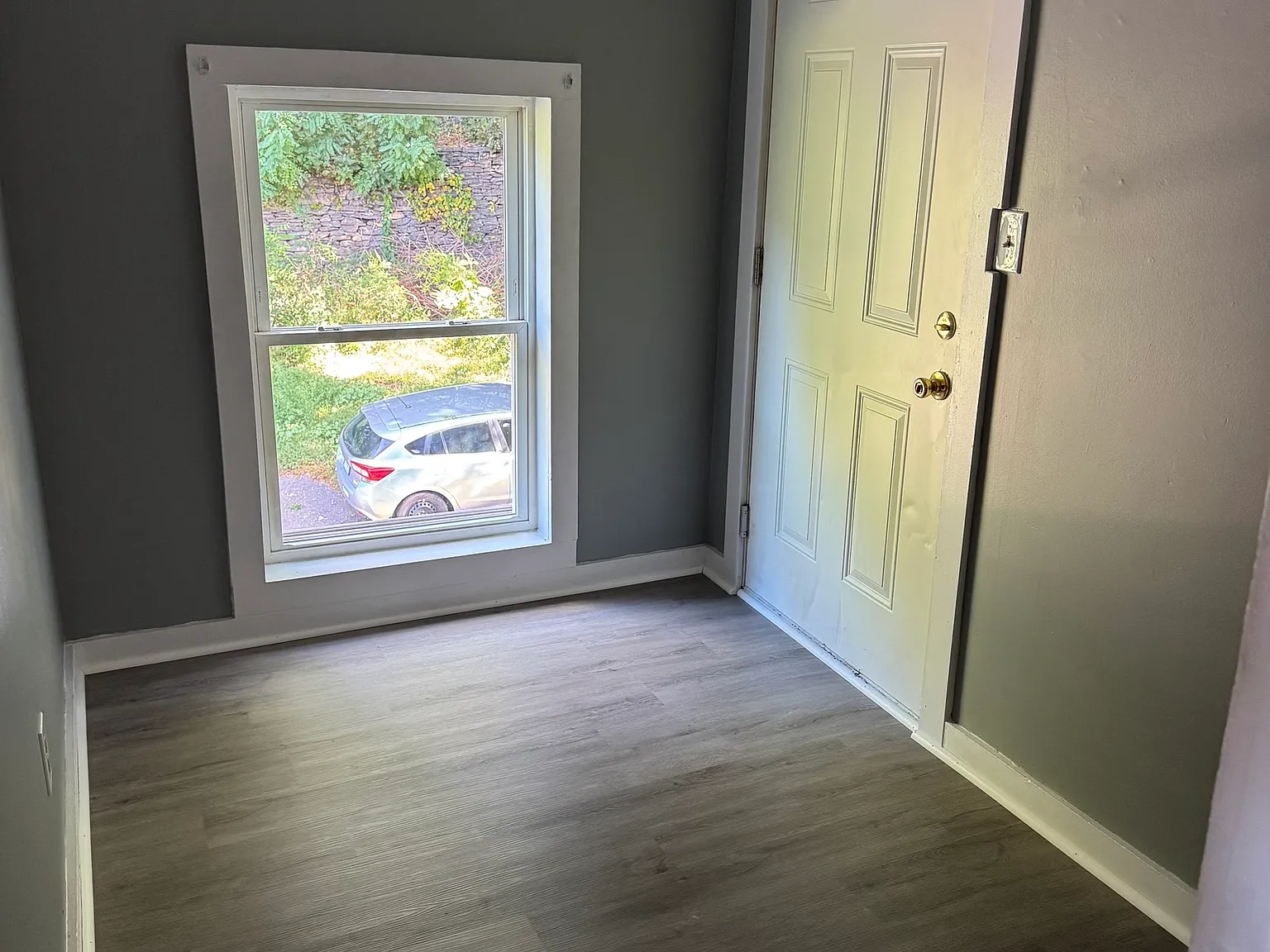 94 W Main St — Photo 2