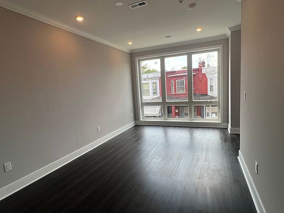 3rd image of 5239 Chancellor St #B