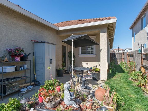 5th image of 2536 Greg Jarvis Ave