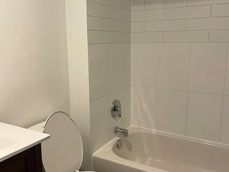 1030 W 14th Ave #202 — Photo 9