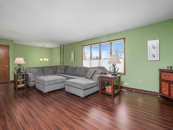 4th image of 7300 153rd St