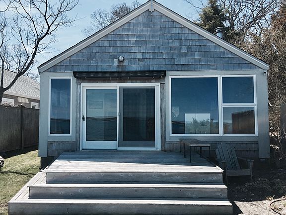 4th image of 125 Noyac Ave