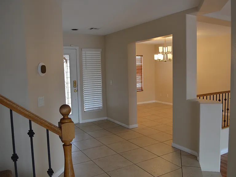 914 Socorro Song Ln — Photo 10