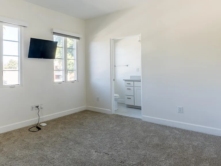 431 Marsh St #202 — Photo 19