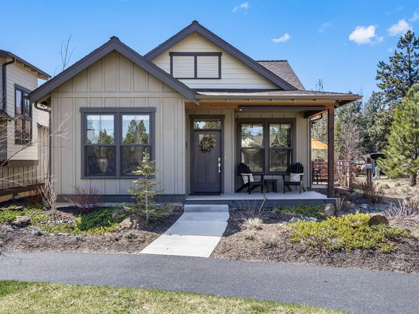 19729 SW River Camp Ln, Bend, OR 97702