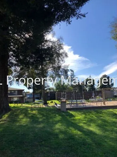 1823 Cherokee Dr — Photo 23